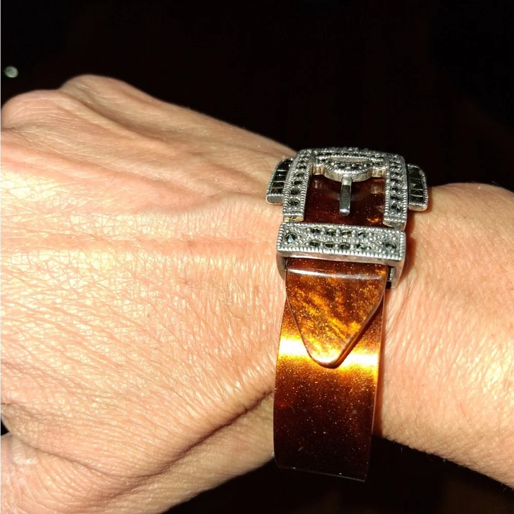 Elegant Brown Wearable Tech Bracelet